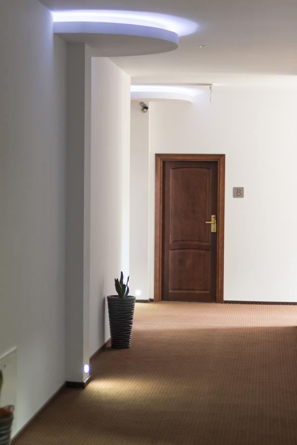 First Hotel ทเชฟ ภายนอก รูปภาพ