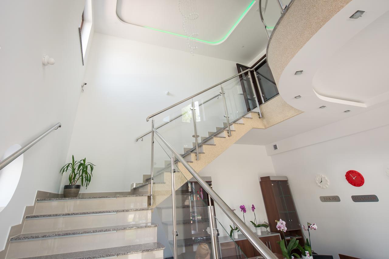 First Hotel ทเชฟ ภายนอก รูปภาพ