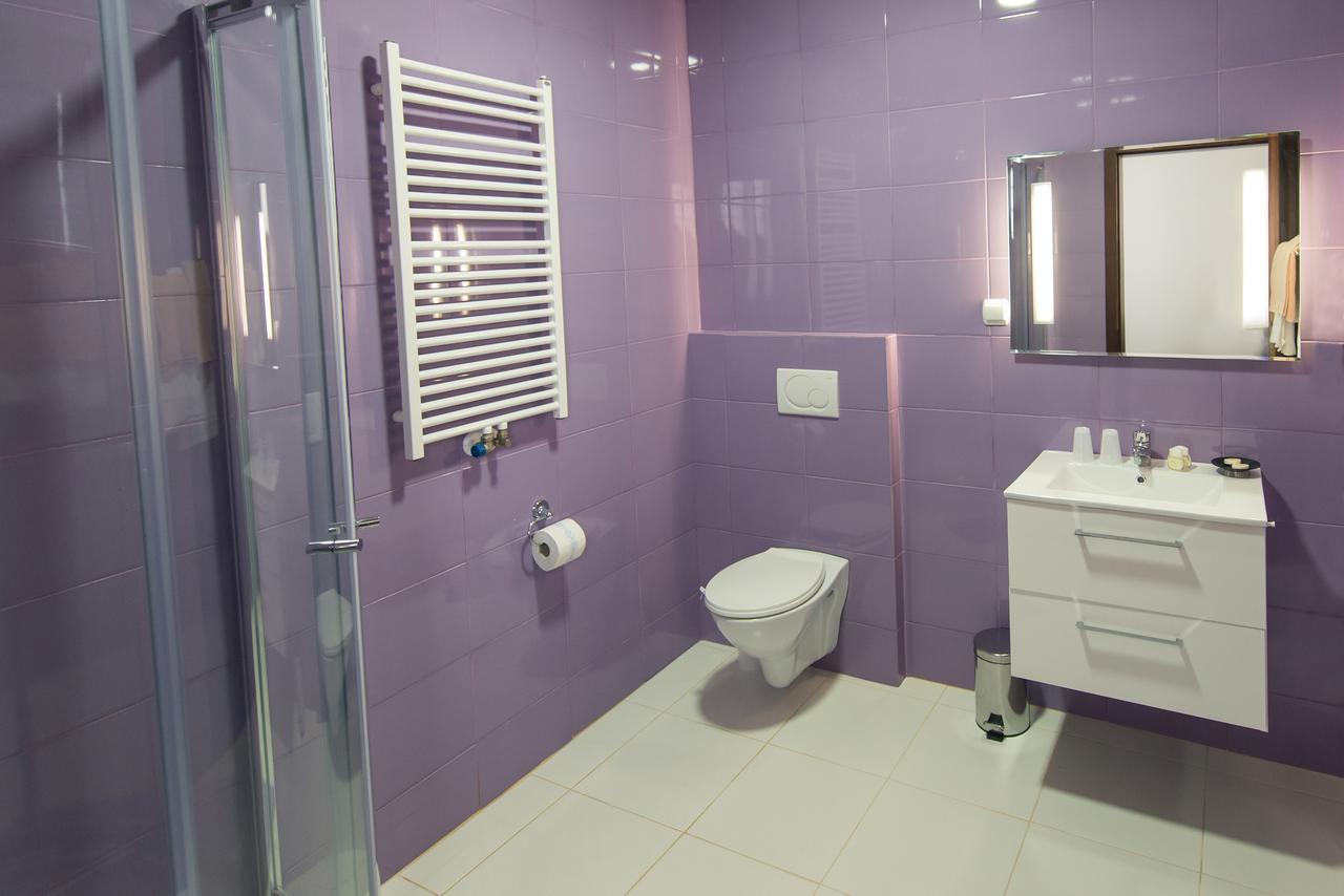 First Hotel ทเชฟ ภายนอก รูปภาพ