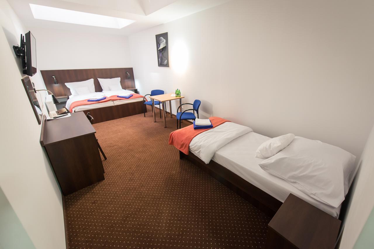 First Hotel ทเชฟ ภายนอก รูปภาพ