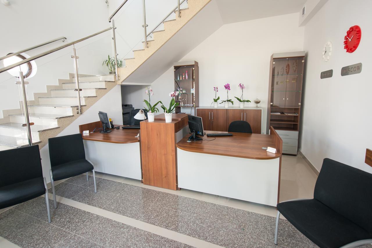 First Hotel ทเชฟ ภายนอก รูปภาพ